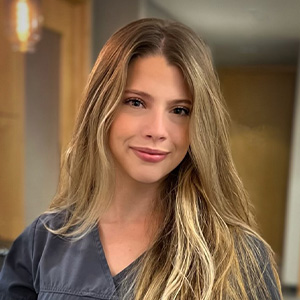 Registered Dental Hygienist Jasmins