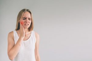 woman with toothache